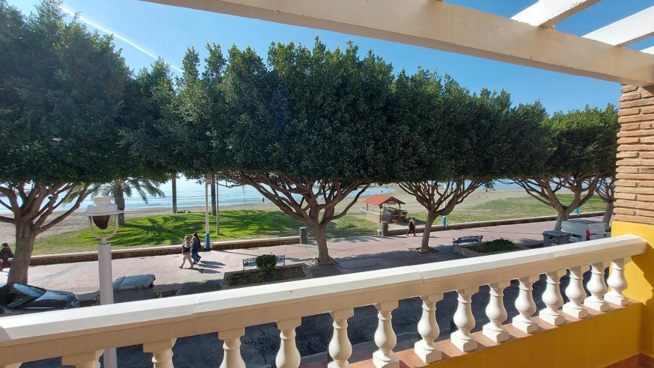 Aunt Antonia Beach House Málaga Extérieur photo